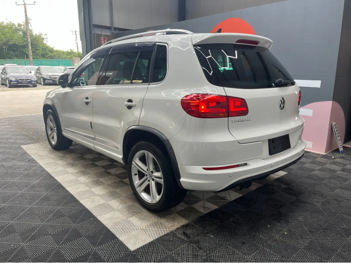 Volkswagen Tiguan 1.4 TSI R LINE / 77k KMs / REVER - Image 4