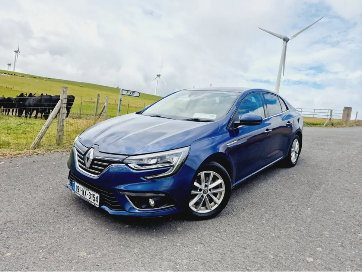 Renault Megane IV GC 1.3 SIGNATURE TCE - Image 4