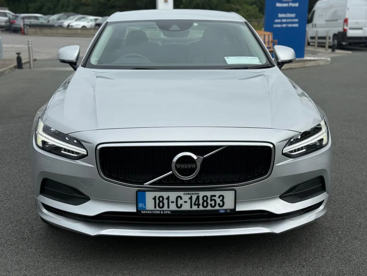 Volvo S90 Momentum 190BHP AUTO 2.0 TD - Image 2