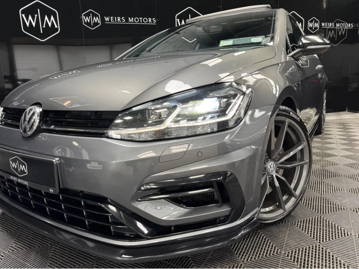 Volkswagen Golf 2.0 R 4MOTION// DYNAUDIO SOUND SYS - Image 4