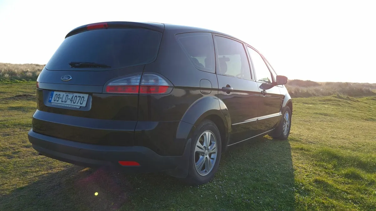 Ford S-Max 2009 - Image 1