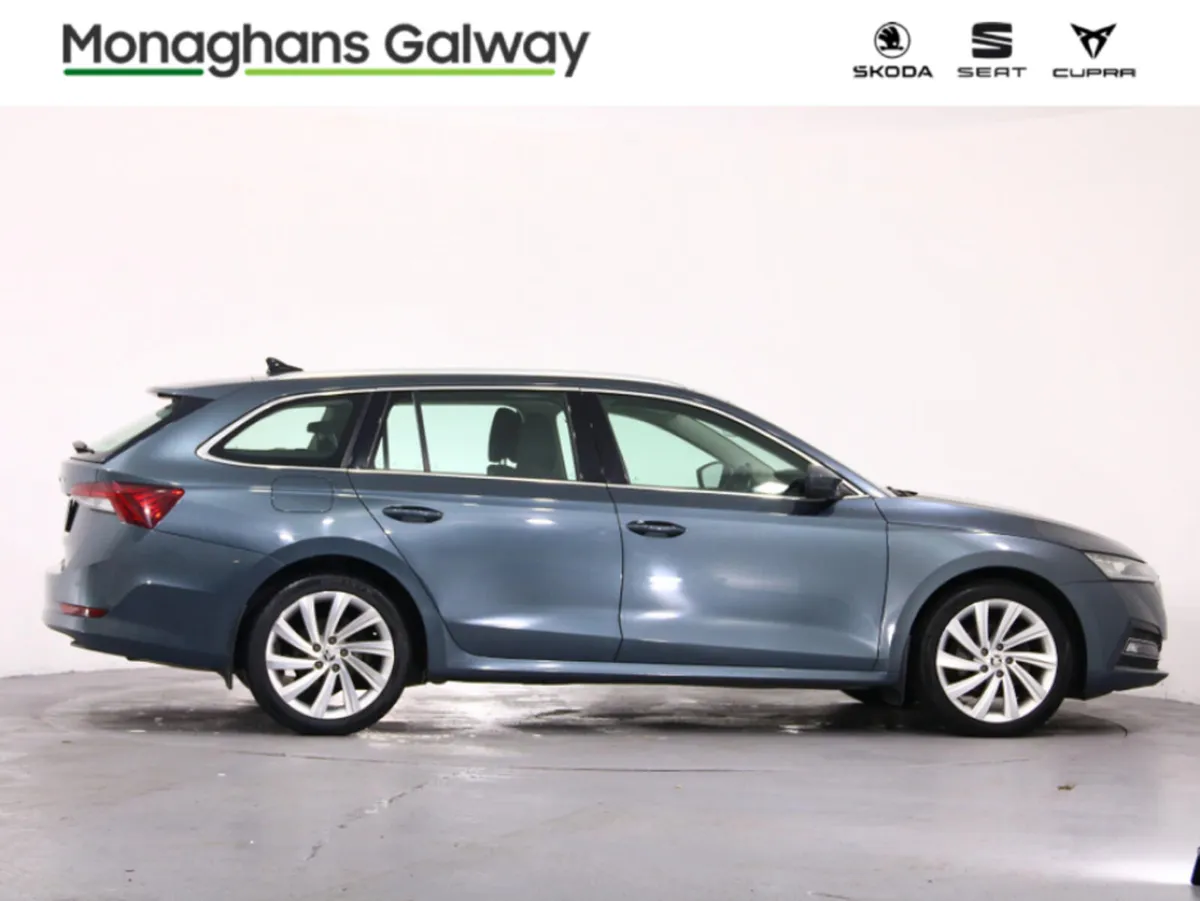 Skoda Octavia COMBI STYLE 2.0TDI 115HP AUTO - Image 3