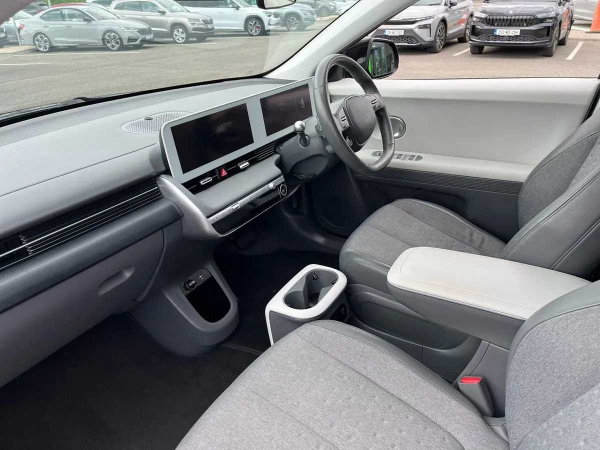 Hyundai Ioniq 5 Executive Plus Auto 73kw - Image 3