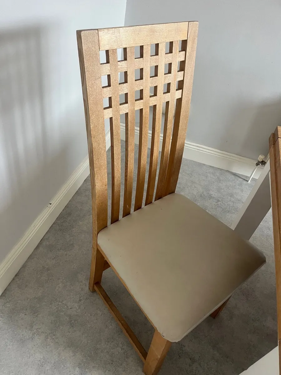 Dining table and chairs - Image 2