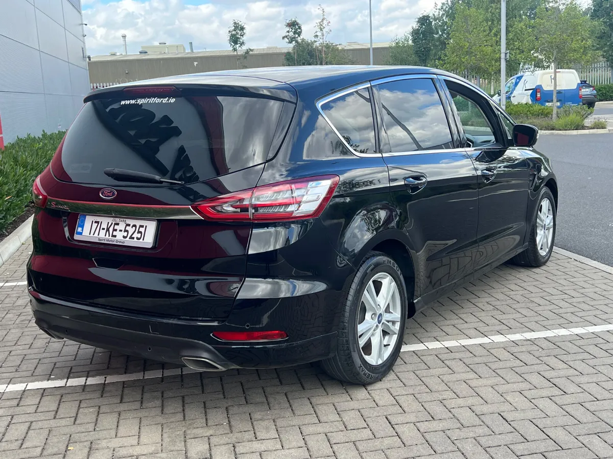 Ford S-Max 2017 7 Seats - Image 2