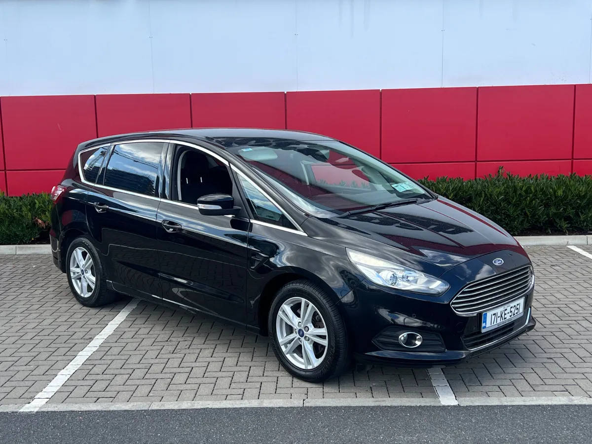Ford S-Max 2017 7 Seats - Image 1