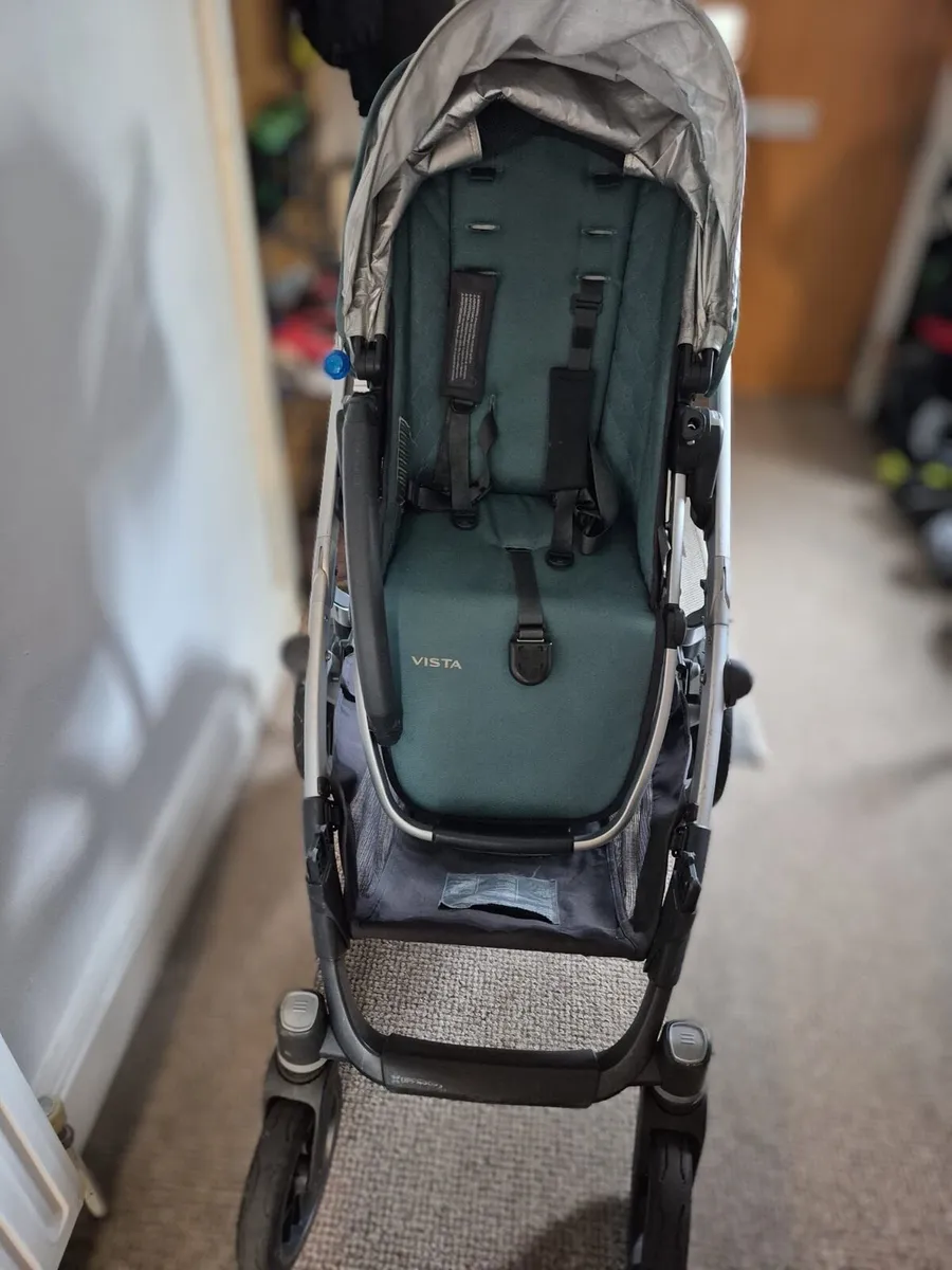 Uppababy Vista Double Buggy - Image 1
