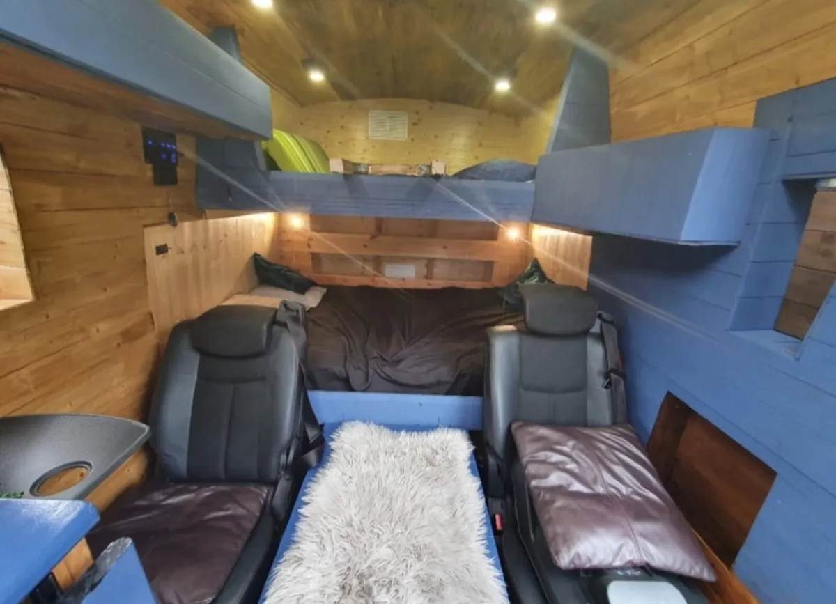 161 Renault Master Campervan - Image 3