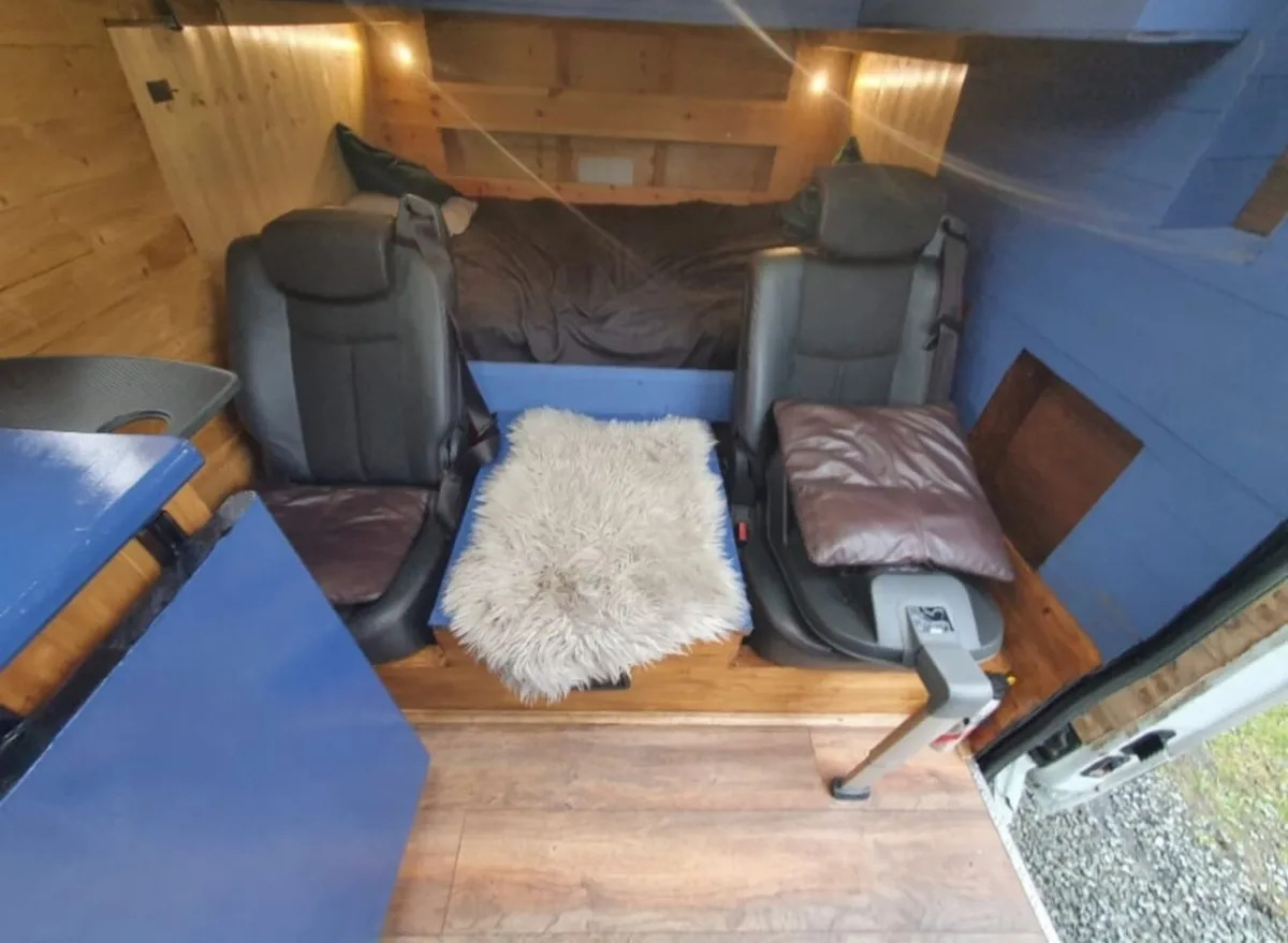 161 Renault Master Campervan - Image 4