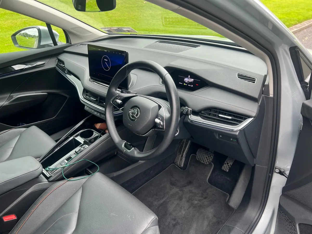 Car for sale - Image 3