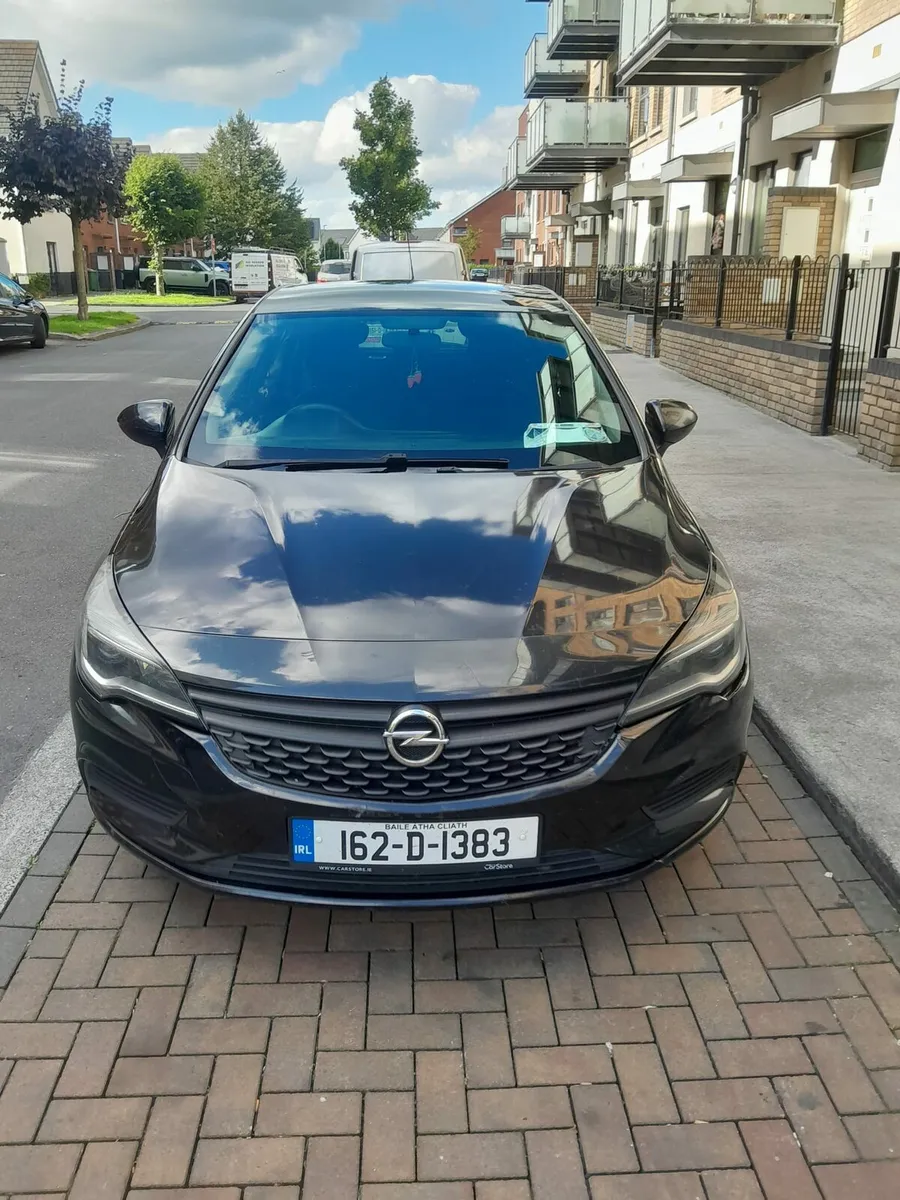 Opel astra 2016 nct 31/10/26 - Image 1