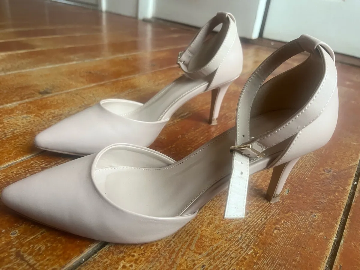 Carvela Heels dusk pink - Image 3