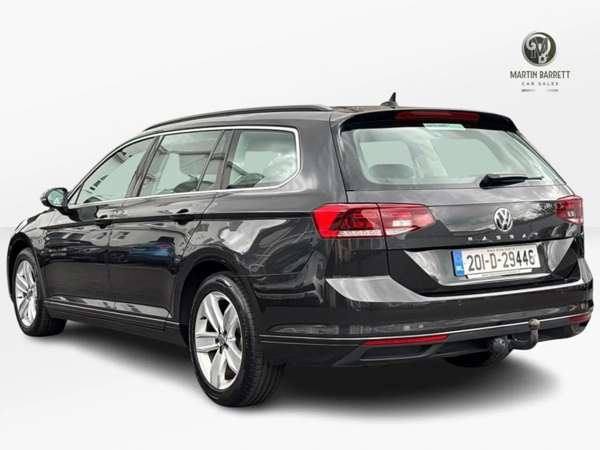 Volkswagen Passat Estate 2.0 TDI SE NAV 150PS EVO - Image 4