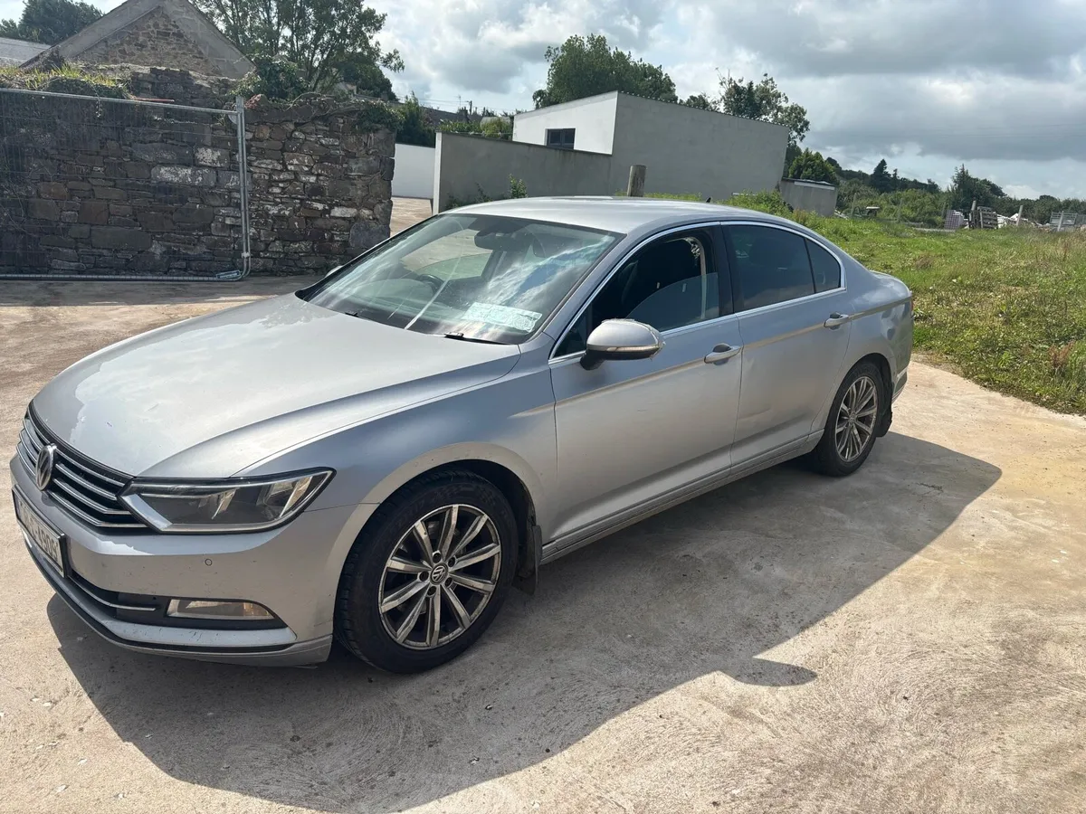Volkswagen Passat - Image 3