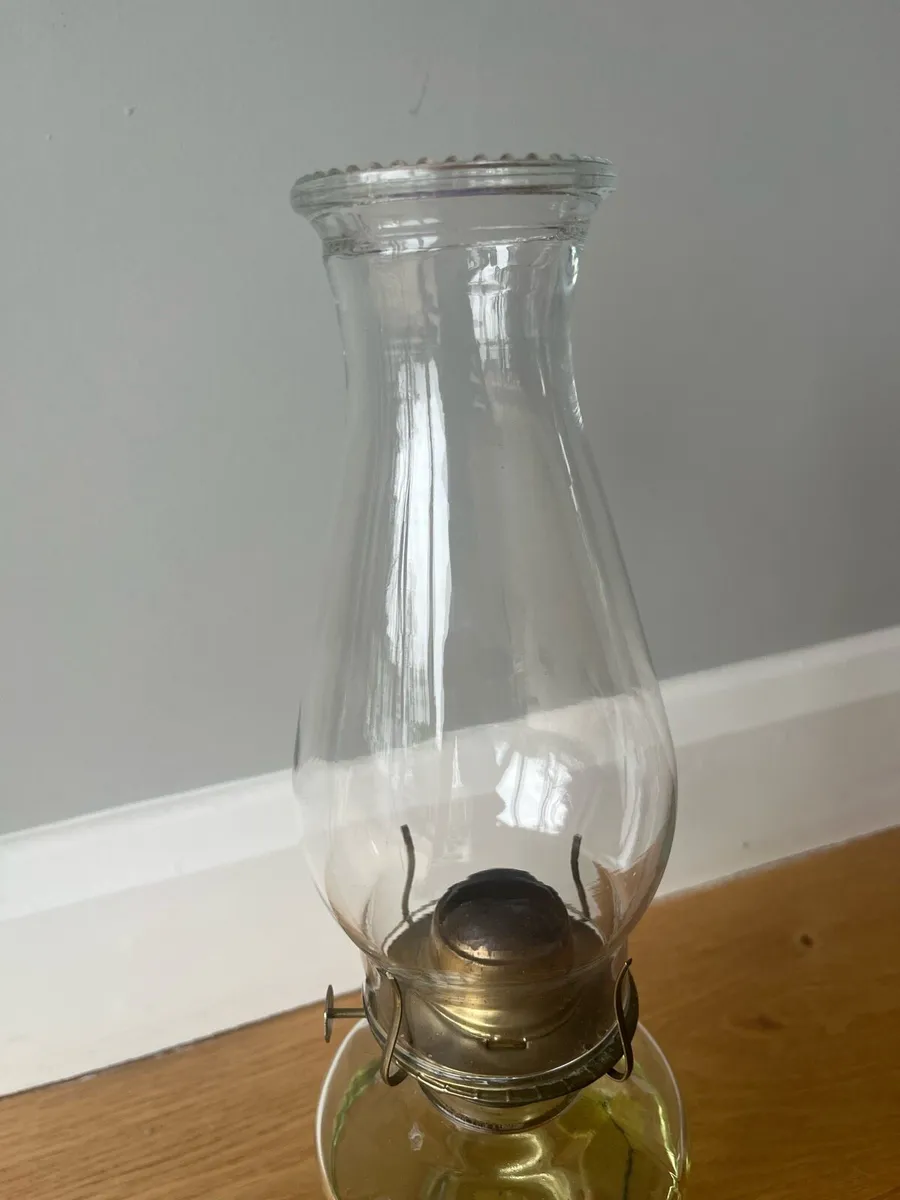 Vintage Oil Lamp - Image 4