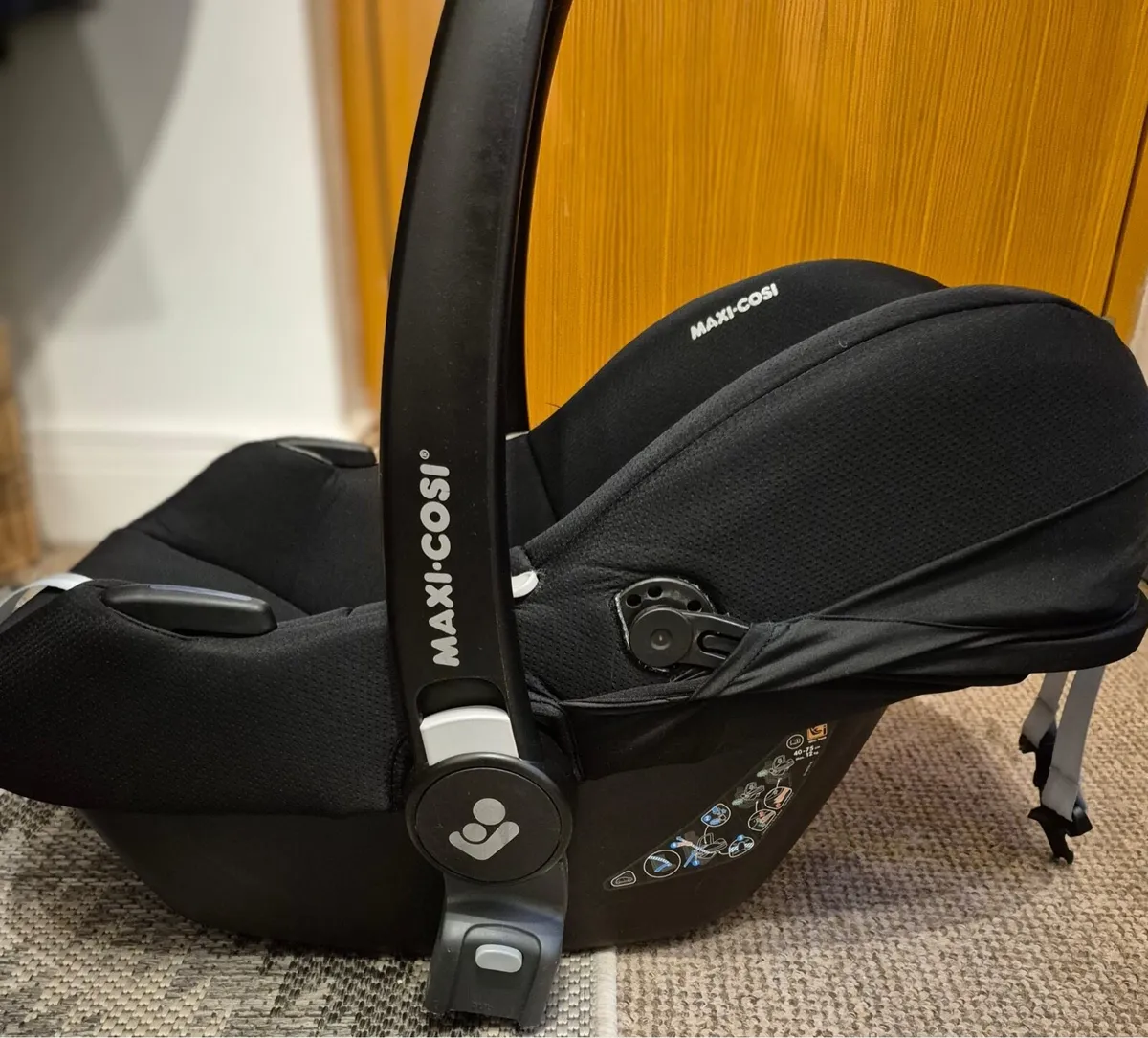 Maxi Cosi Car Seat - Image 3