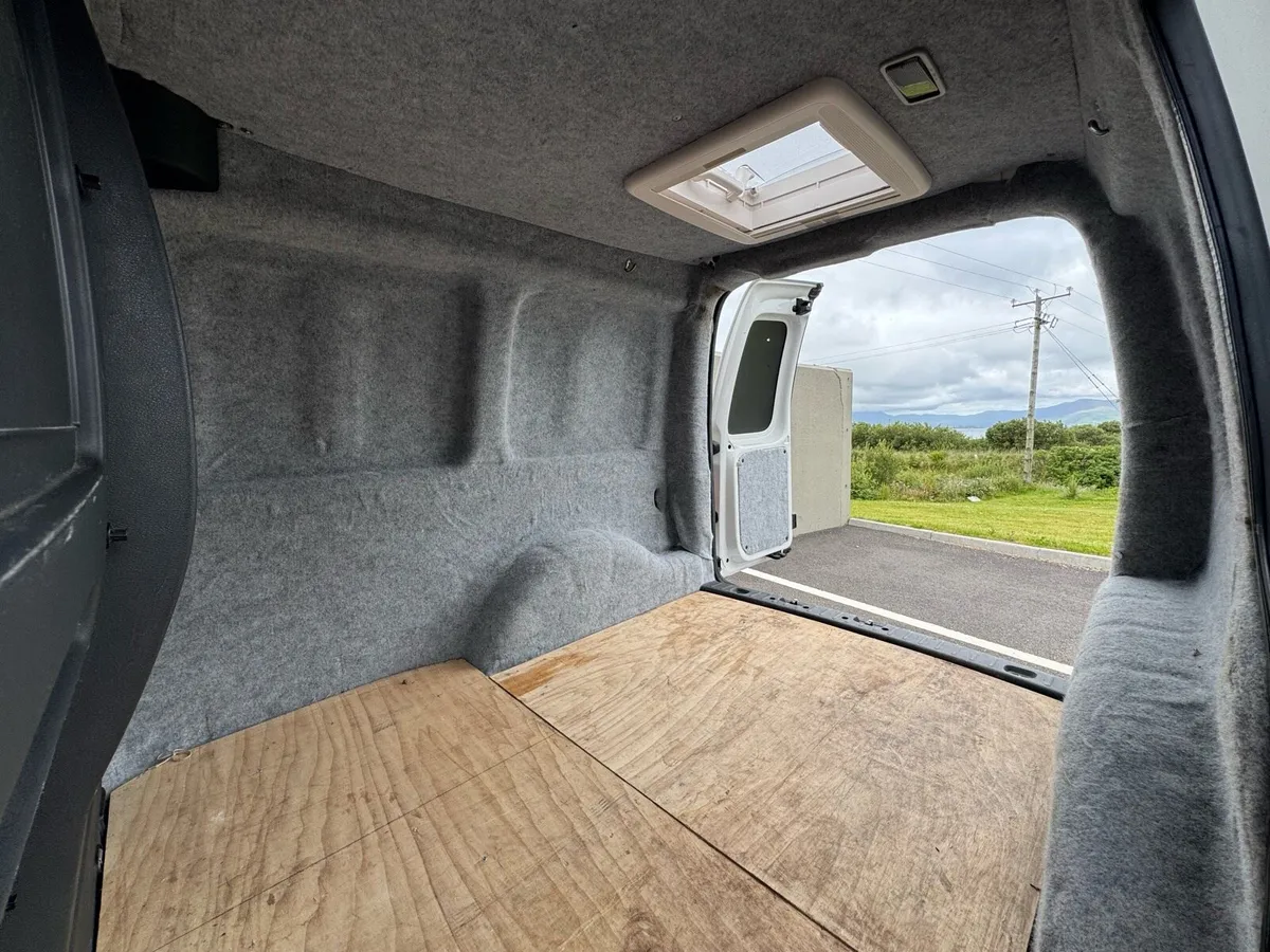 VW Caddy Highline 2015 1.6TDI - Image 3