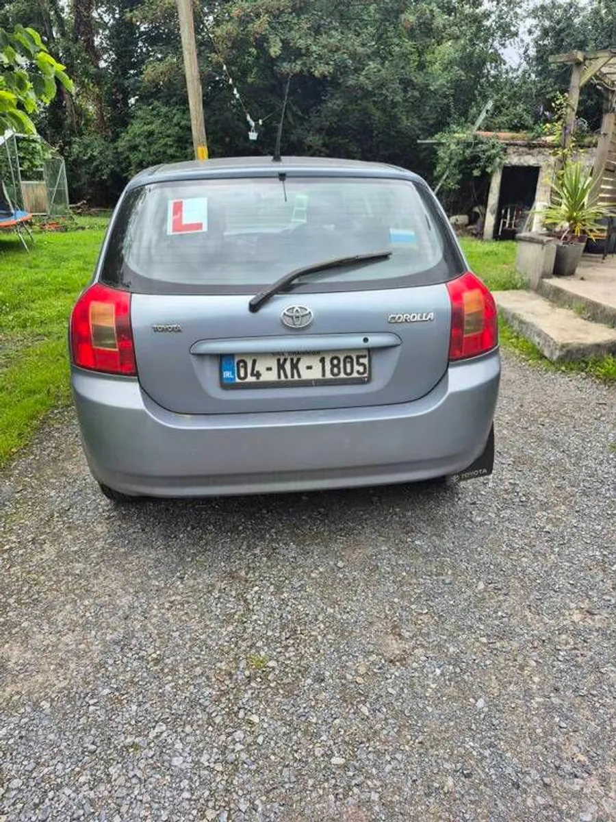 2004 Toyota Corolla - Image 4