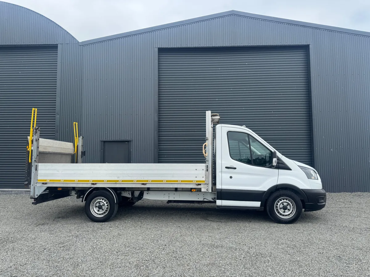 Ford Transit Dropside with Tail Lift - Image 4