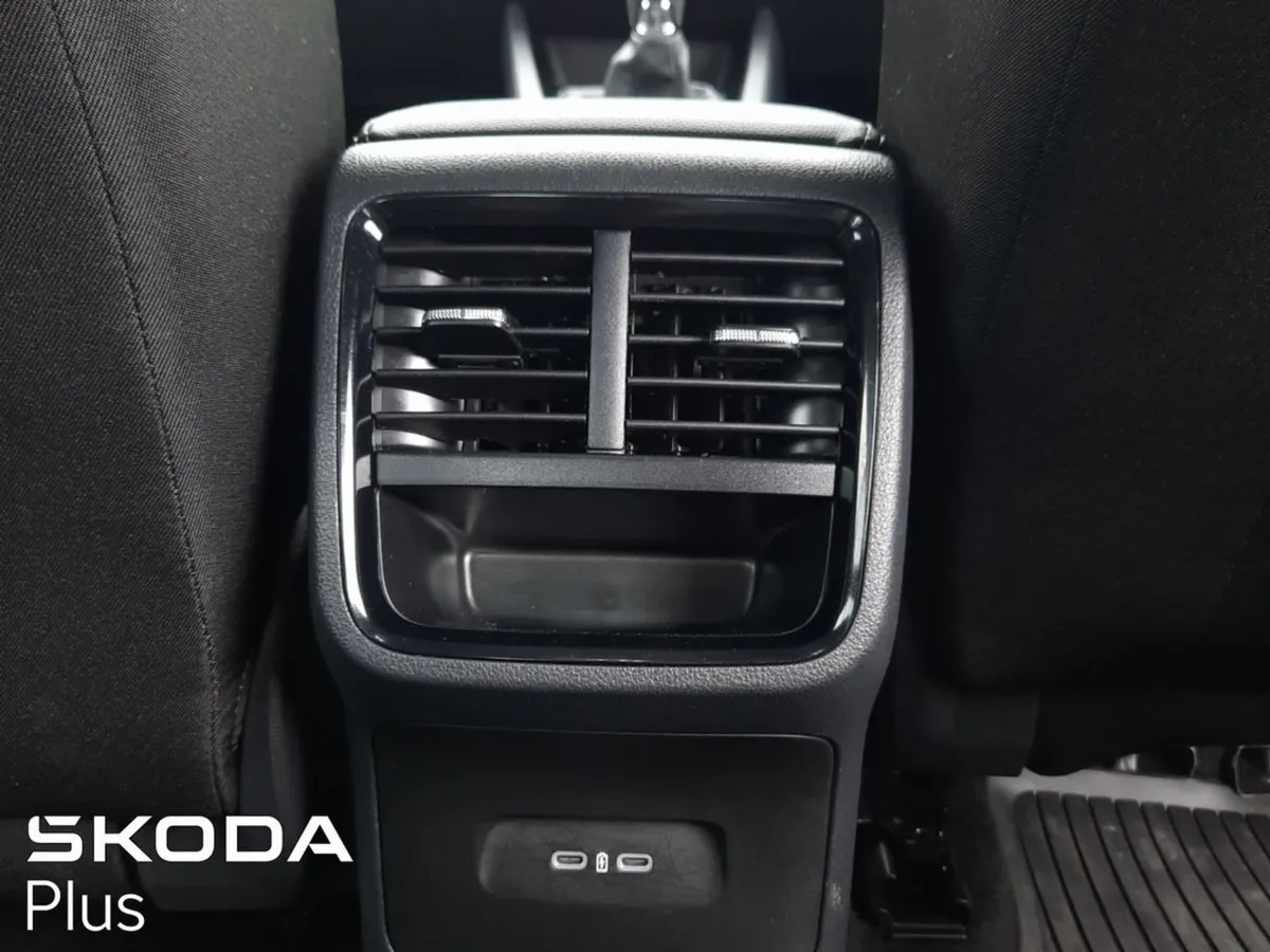 Skoda Octavia Octavia AMB 2.0tdi 115HP - Image 4