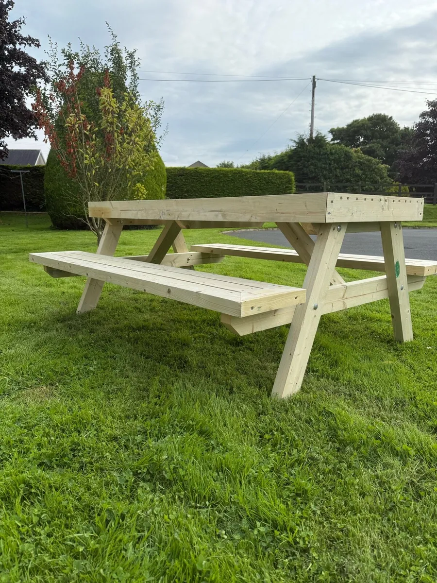 Picnic table - Image 2