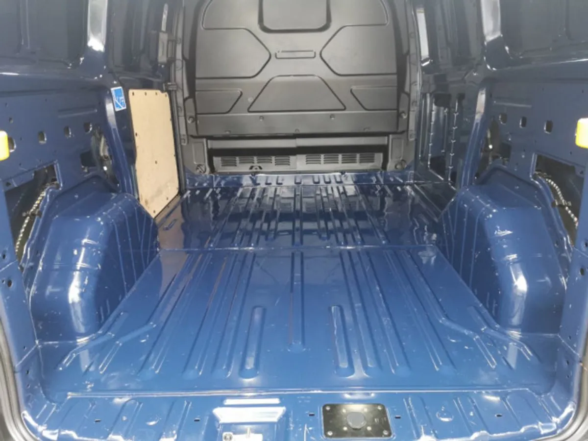 Ford Transit Custom V362 Base 280S 2.0l 3DR - Image 4
