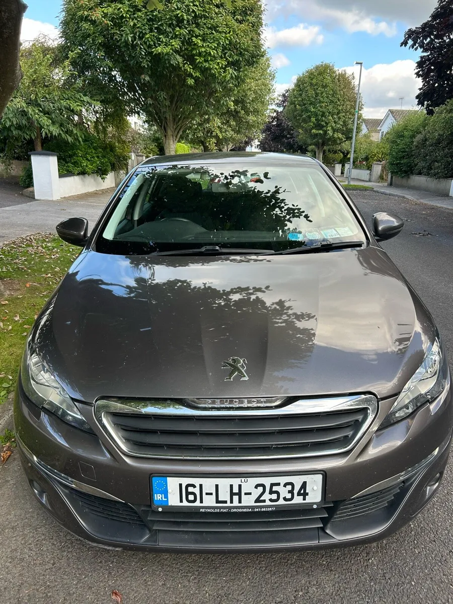 Peugeot 308 - Image 1