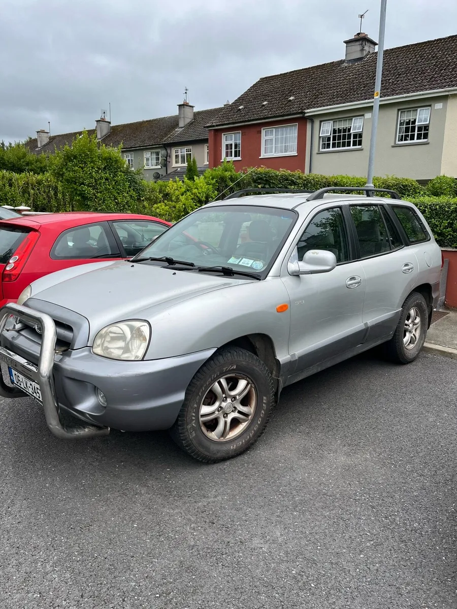 Hyundai Santa Fe - Image 1