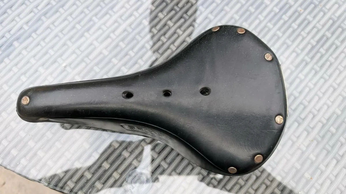 Brooks B17 Saddle - Image 1