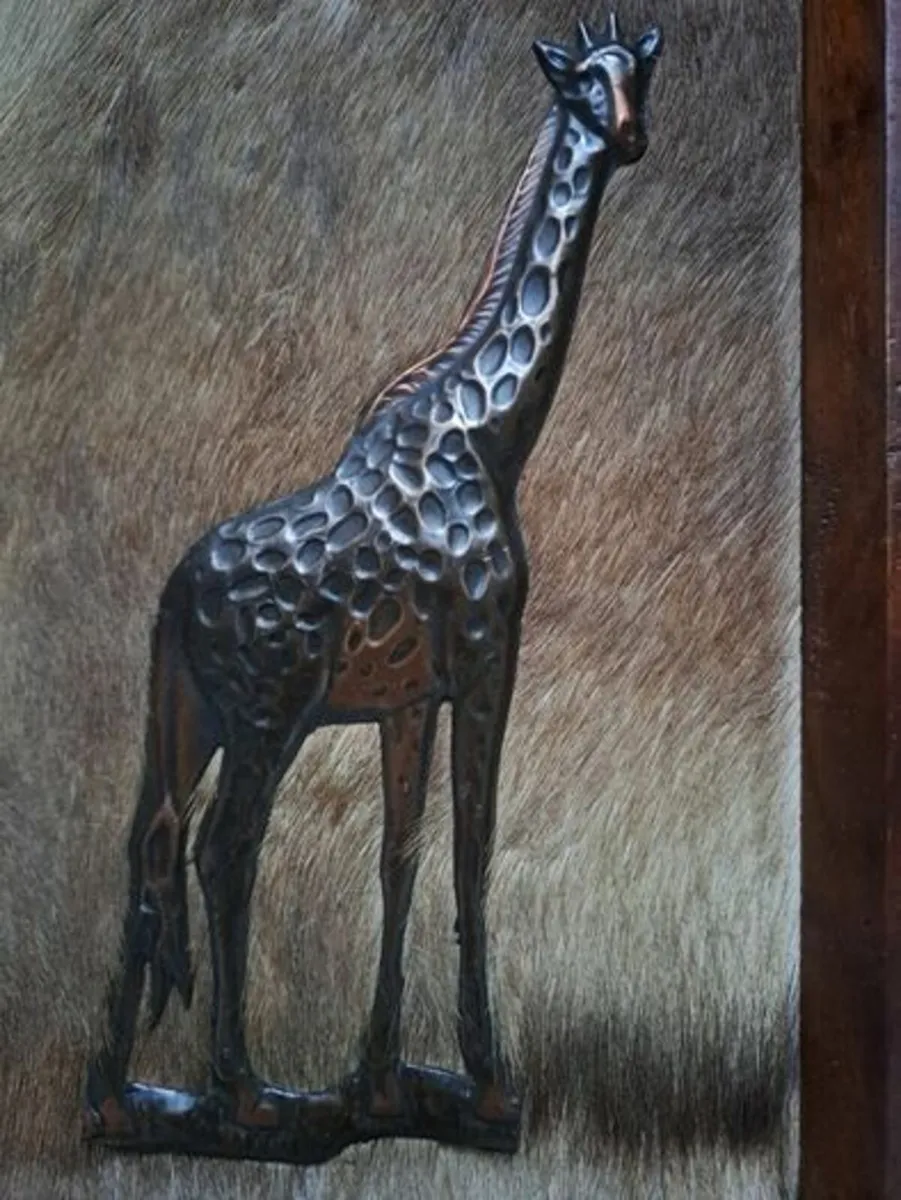 Copper Giraffe Picture - Image 2