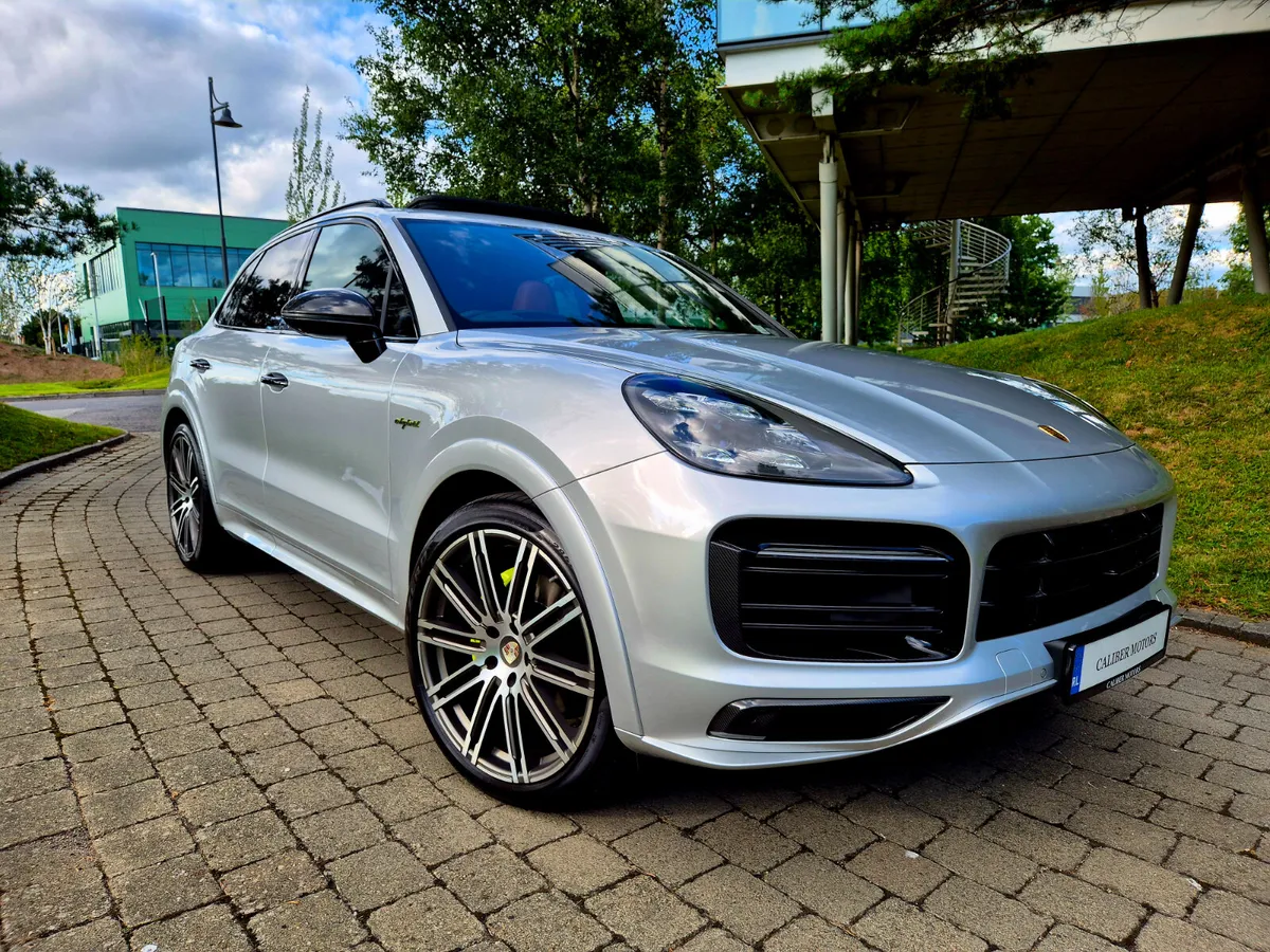 Porsche Cayenne 3.0 Platinium Edition E-hybrid - Image 1