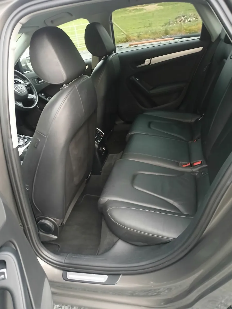 Audi A4 2015 - Image 2