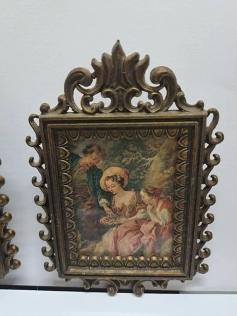 Vintage dollhouse picture frames - Image 4