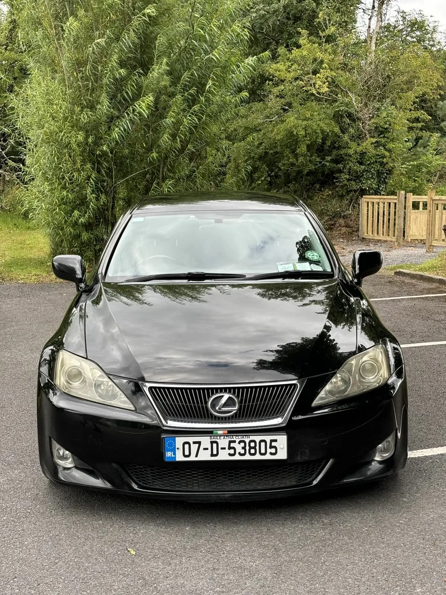 Lexus IS220d - Image 1