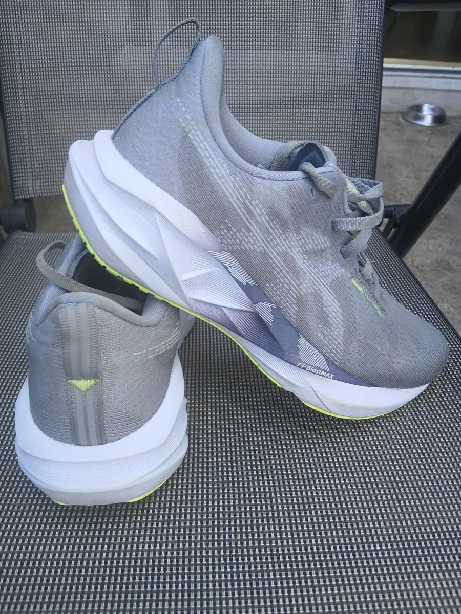 Trainers Asics Novabast 5 - Image 1