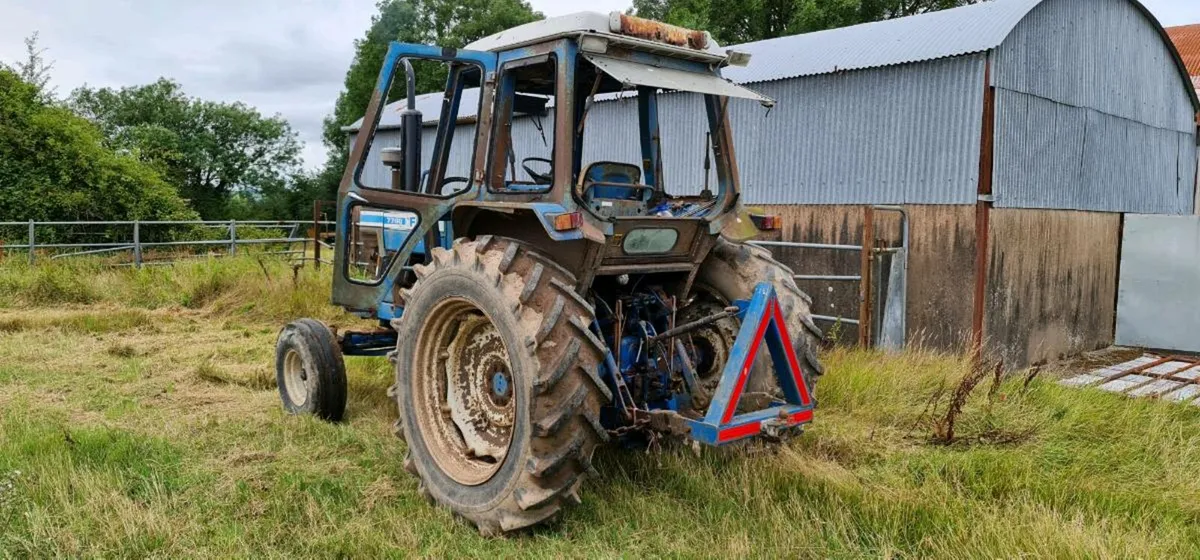 Ford 7700 - Image 2