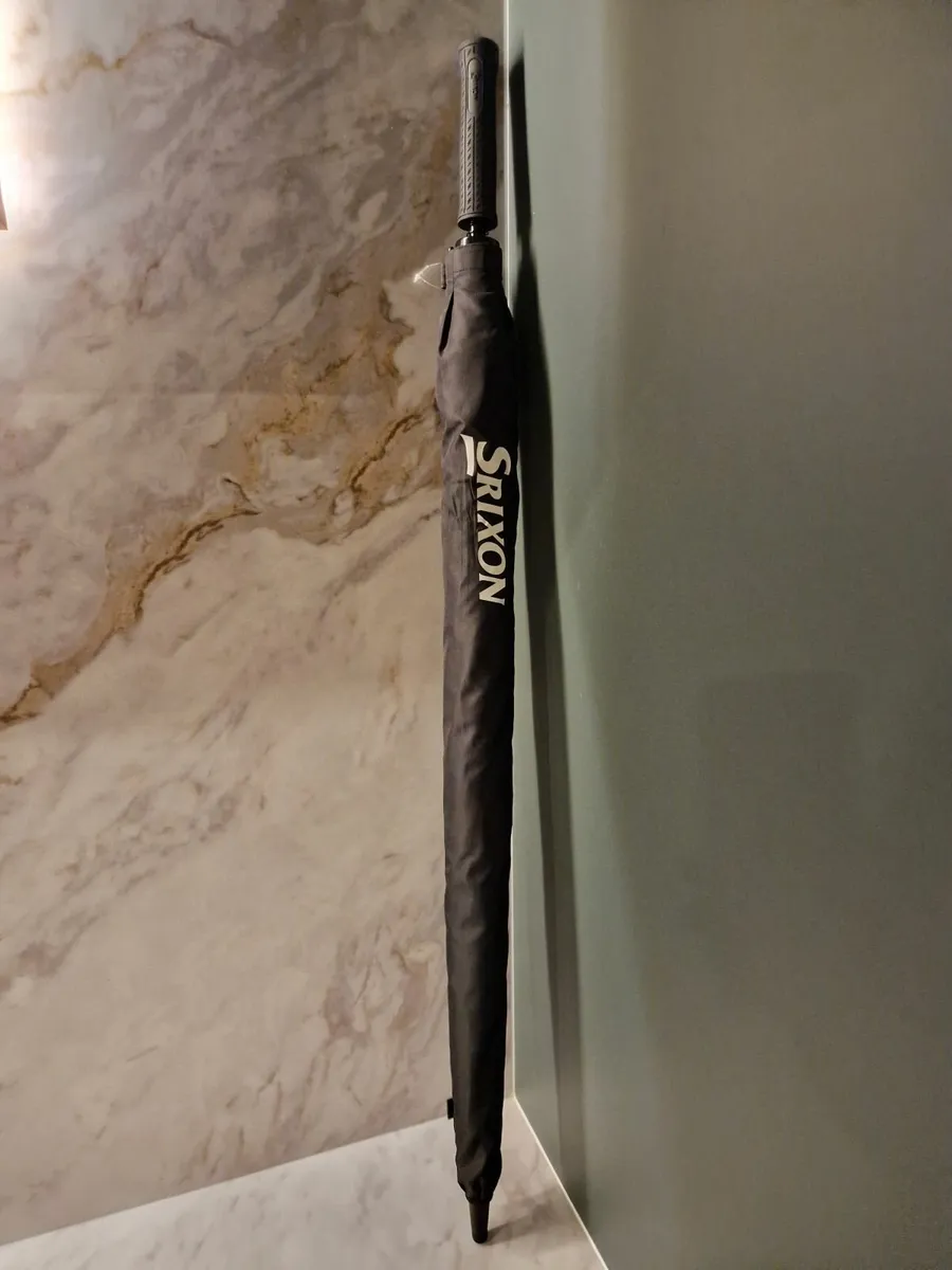 Srixon Double Canopy Umbrella - Image 4