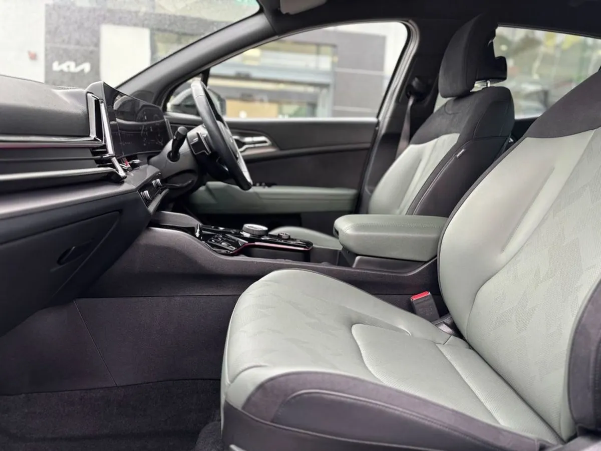 Kia Sportage 1.6 Plug in Hybrid ( Anniversary Edi - Image 4