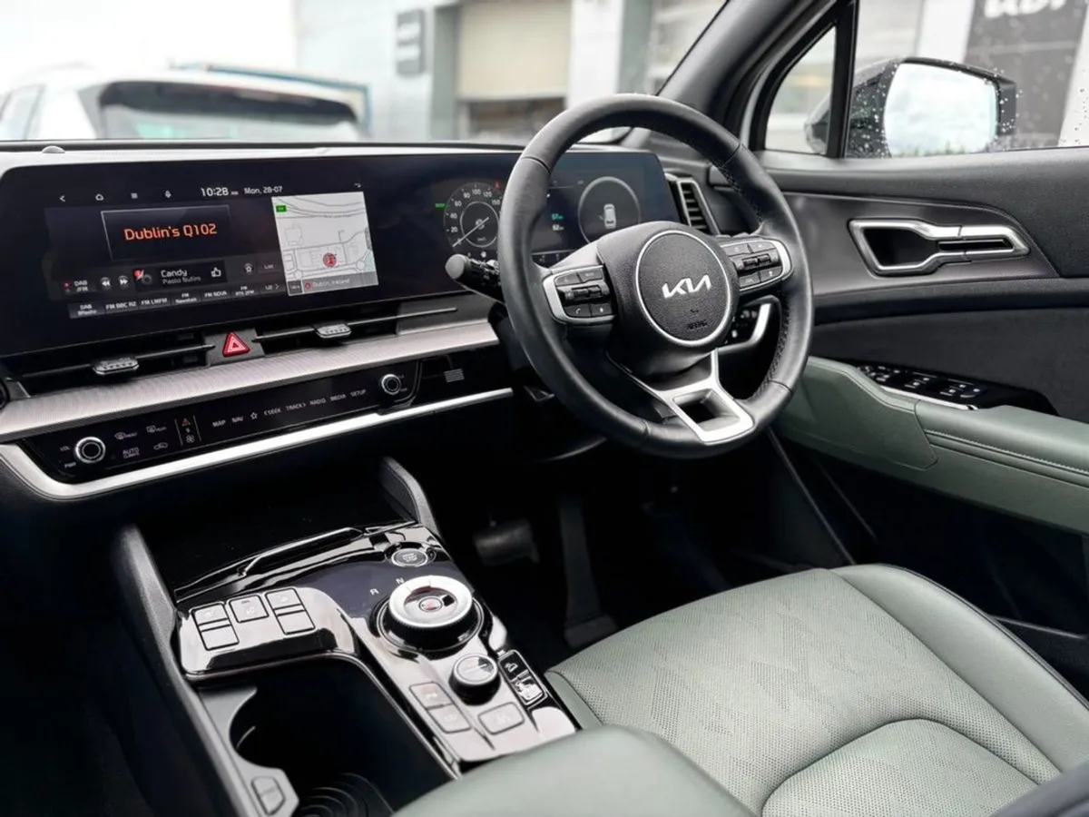 Kia Sportage 1.6 Plug in Hybrid ( Anniversary Edi - Image 4