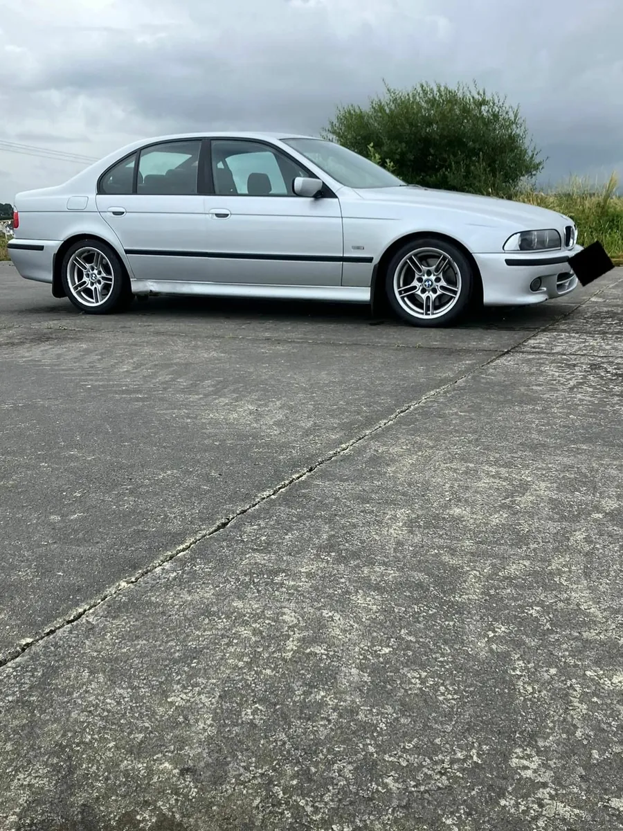 BMW 5-Series 2003 - Image 3