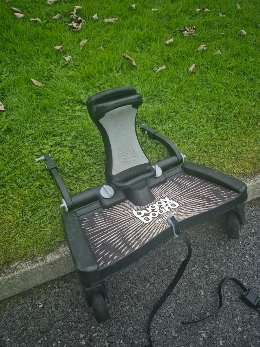 Buggyboard Maxi Plus Saddle - Black & Grey
by Lasc - Image 4