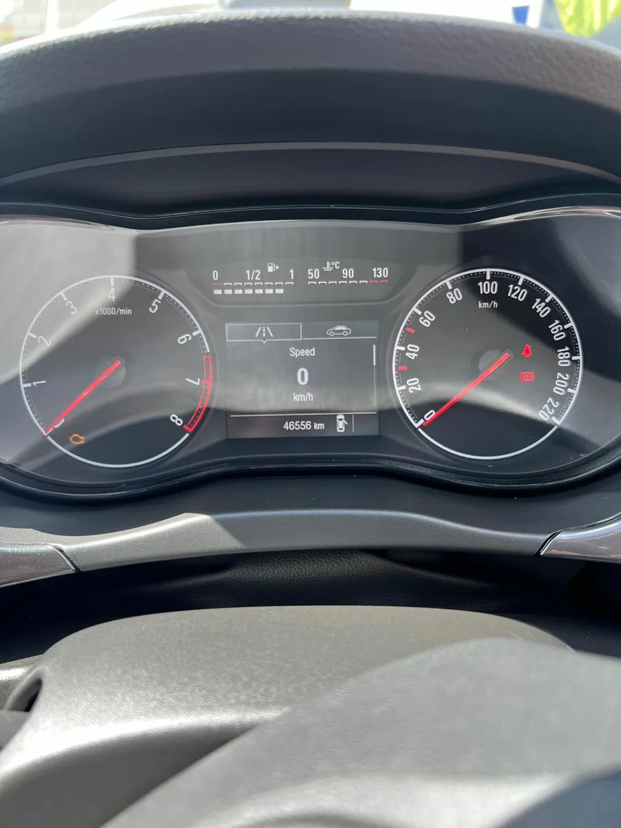 Corsa Android Auto Reverse Camera - Image 4