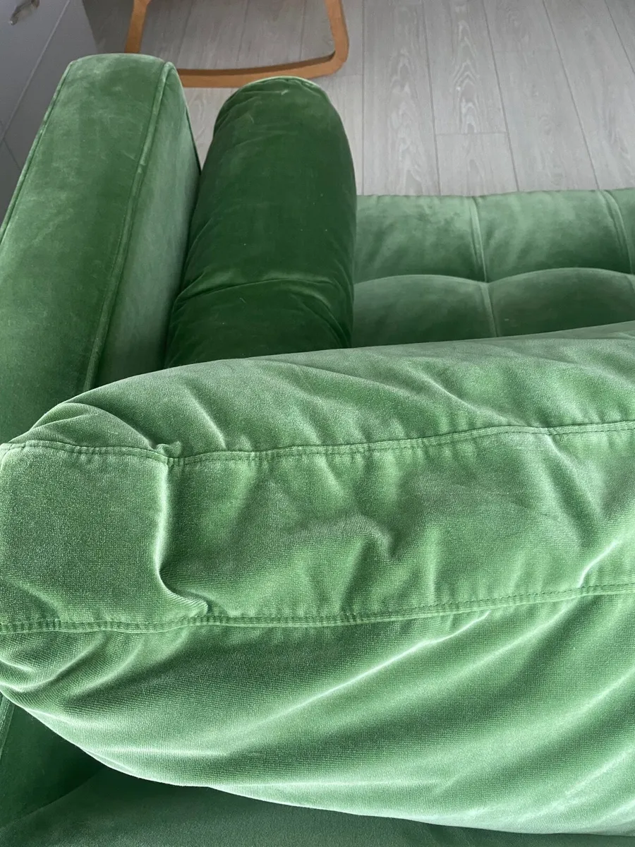 A sofa - Image 4
