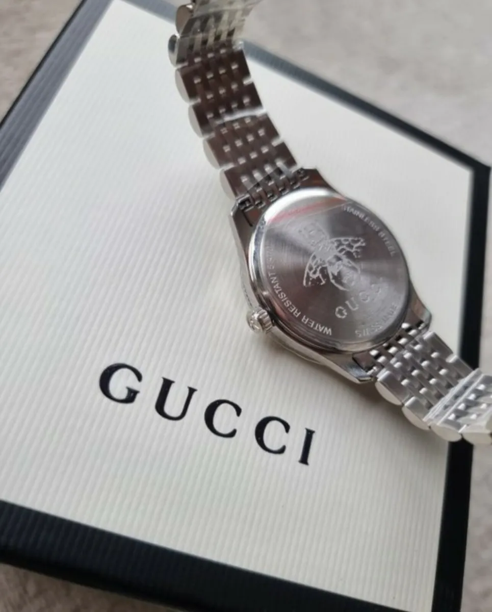 Gucci UNISEX genuine with papers - Image 2