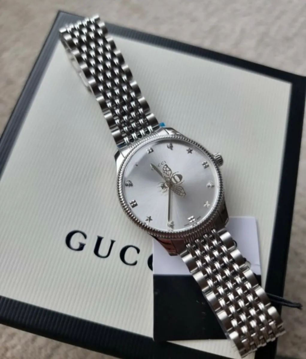 Gucci UNISEX genuine with papers - Image 3