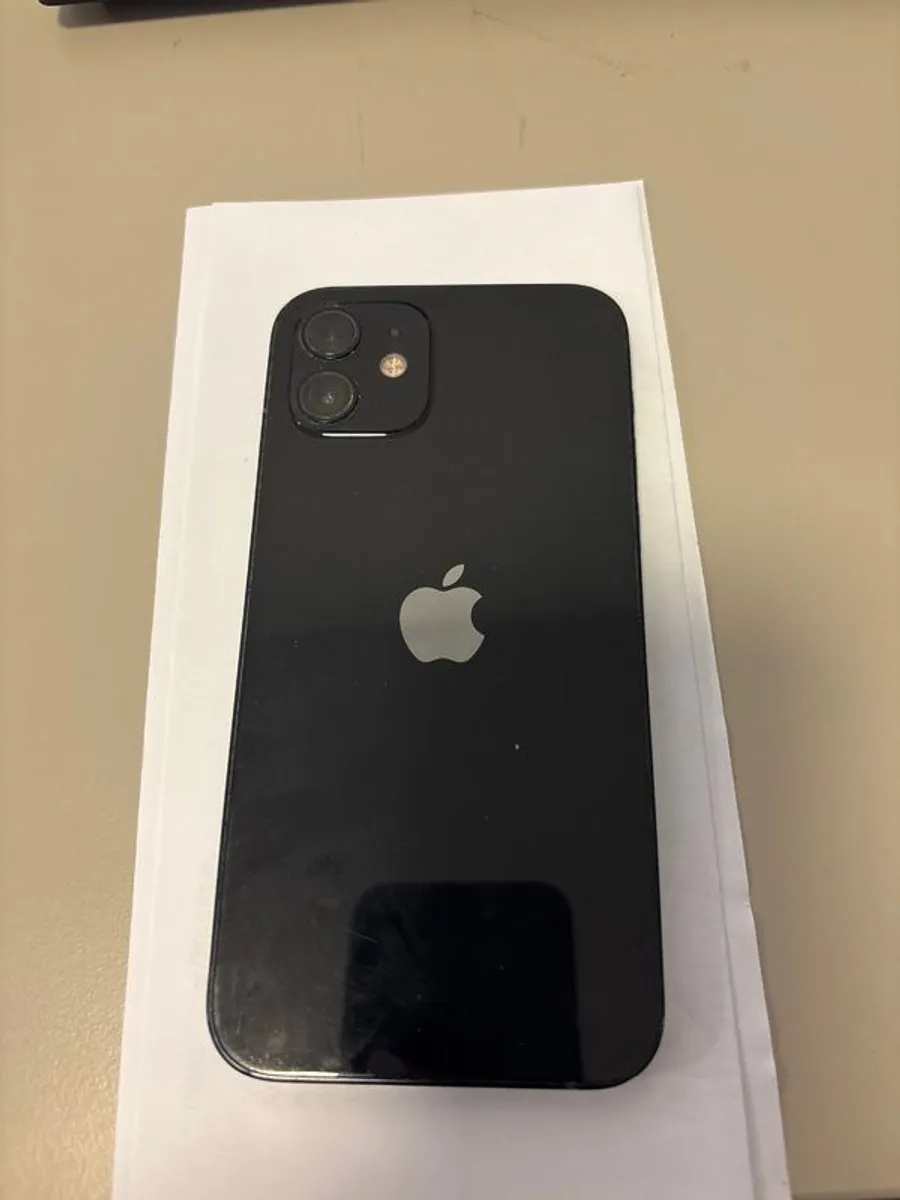 iPhone 12 - Image 2