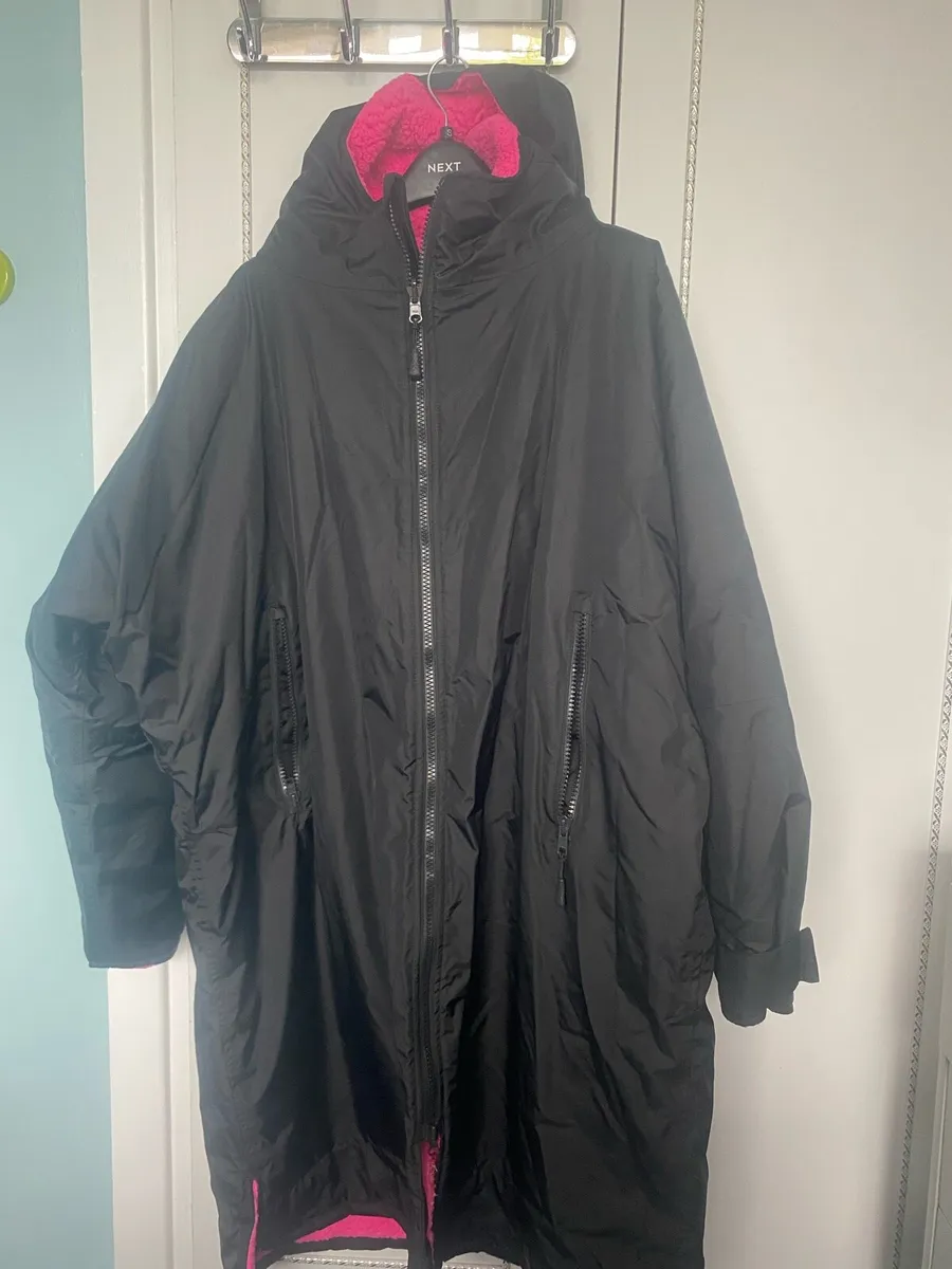 Changing robe - Image 1