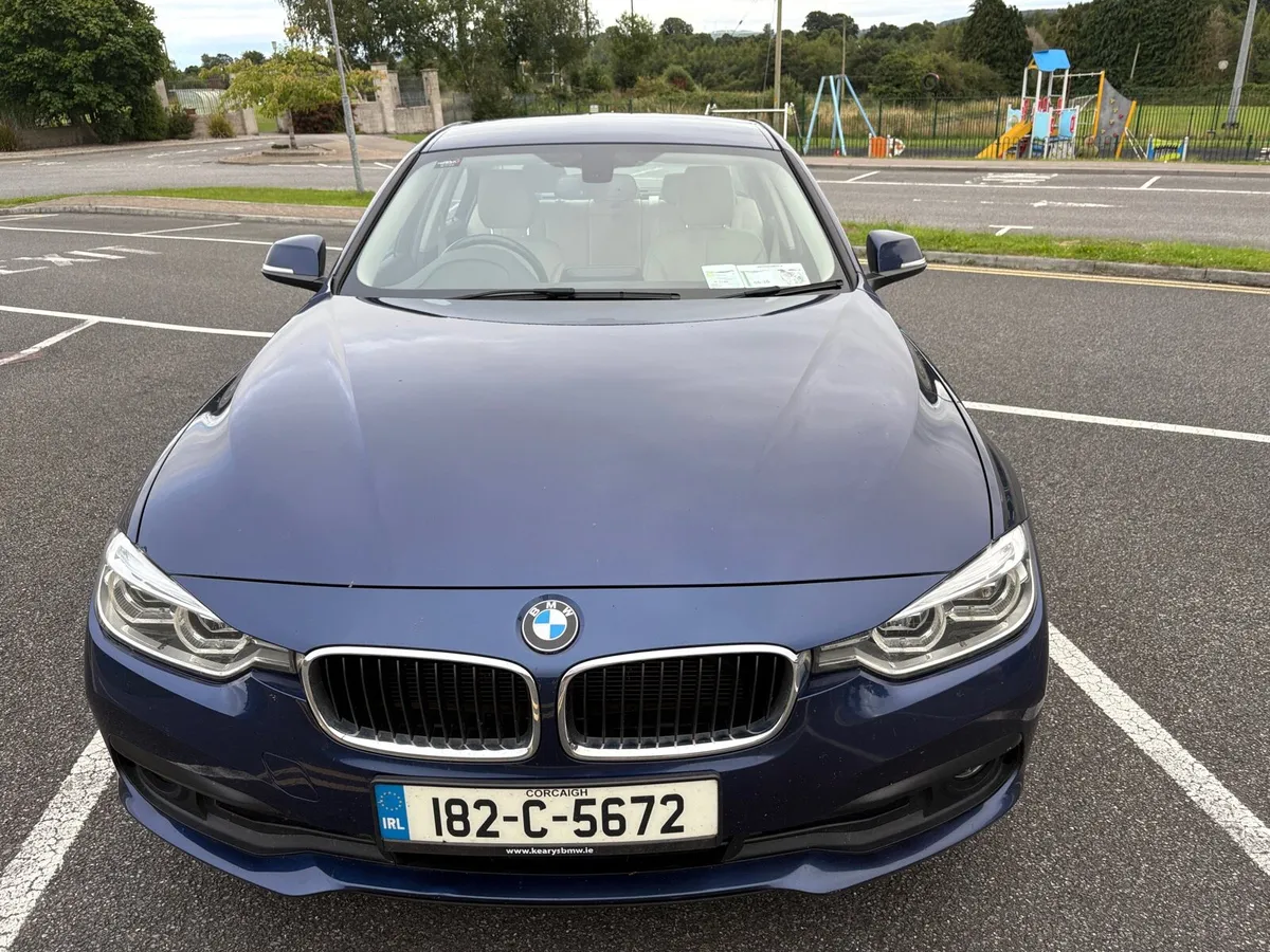 182 BMW 3 Series 318d - Image 2