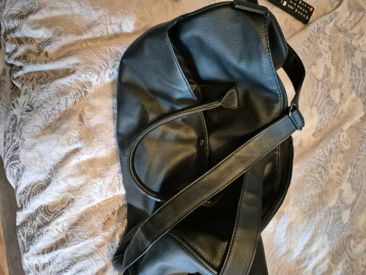 Unisex overnight / gym bag - Image 3