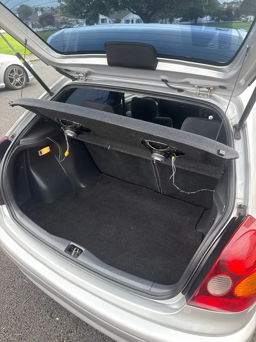 Toyota Corolla E11 - Image 4